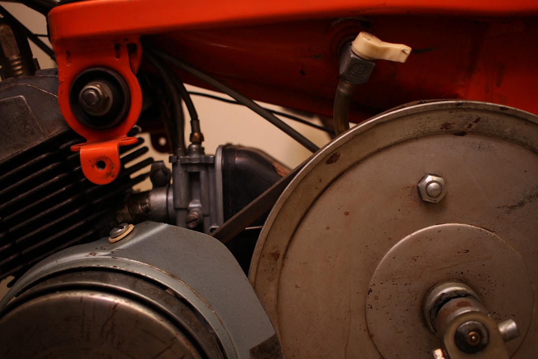 CC Konuşanların Yarısı Motosiklet Kullanmayı Bilmiyor